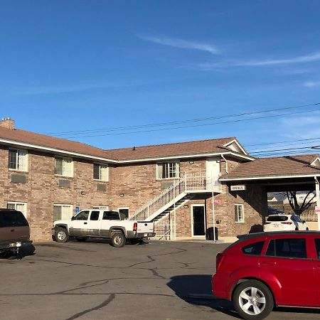 Ameri-Stay Inn & Suites Clearfield Exteriér fotografie