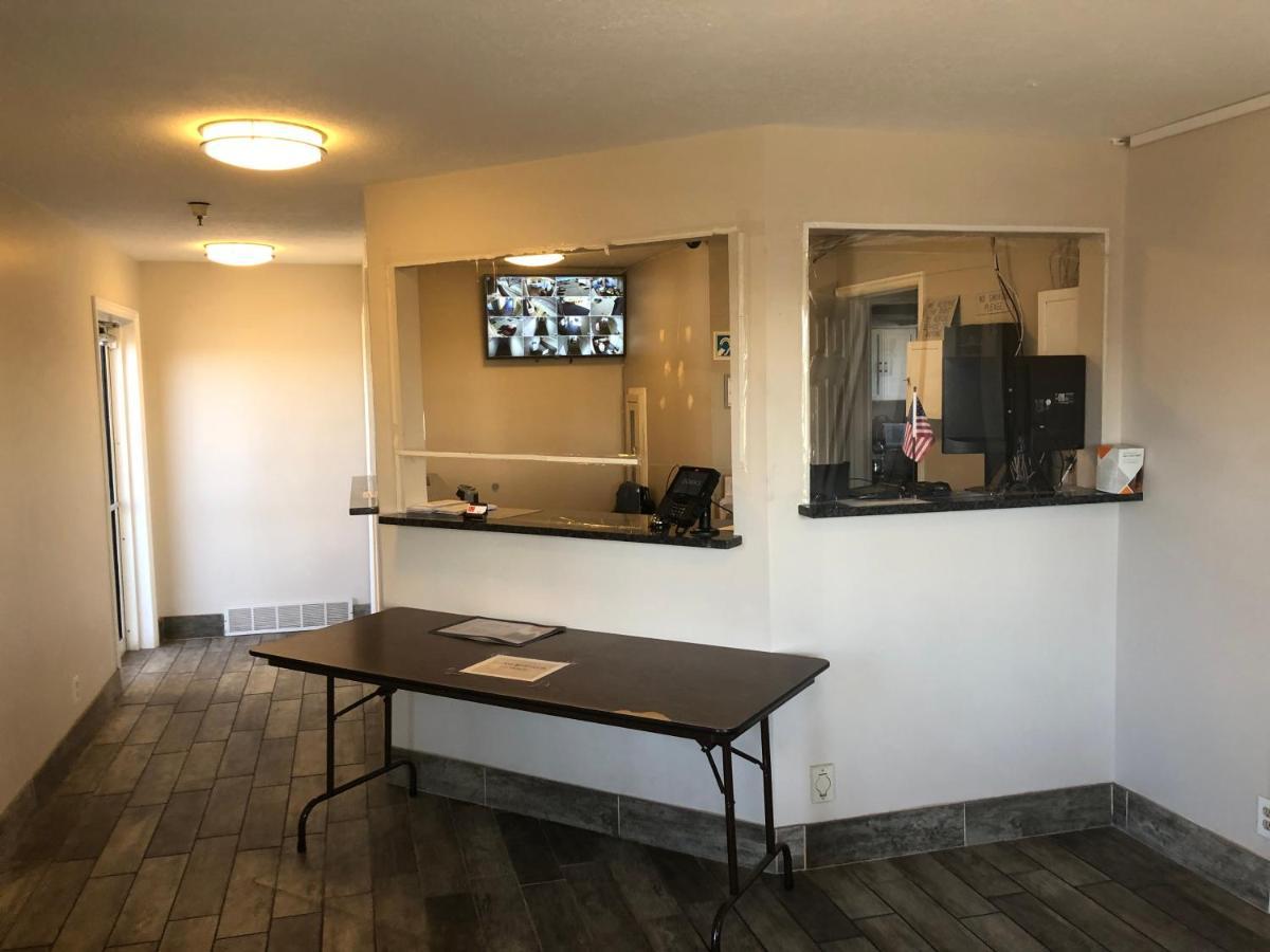 Ameri-Stay Inn & Suites Clearfield Exteriér fotografie
