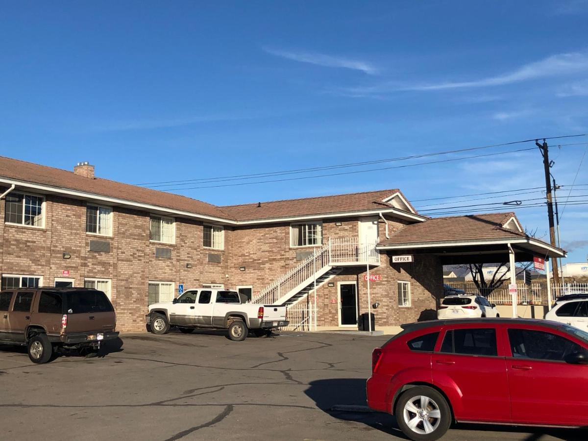 Ameri-Stay Inn & Suites Clearfield Exteriér fotografie